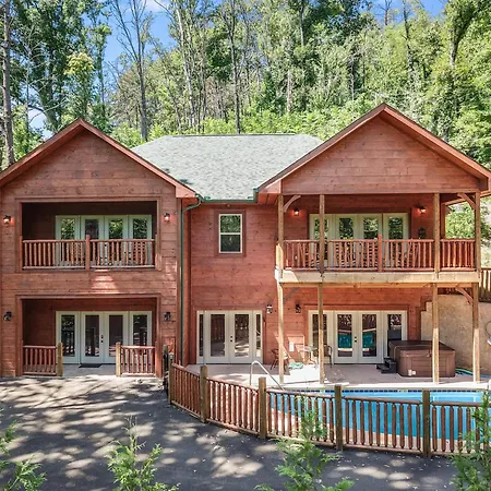 Smoky Mountain Splash-2