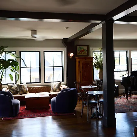 Gifford House-3