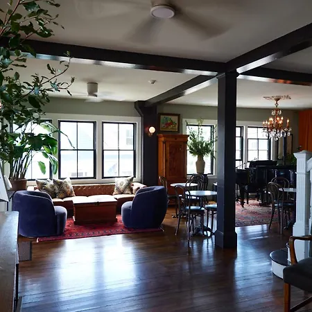 Gifford House-2