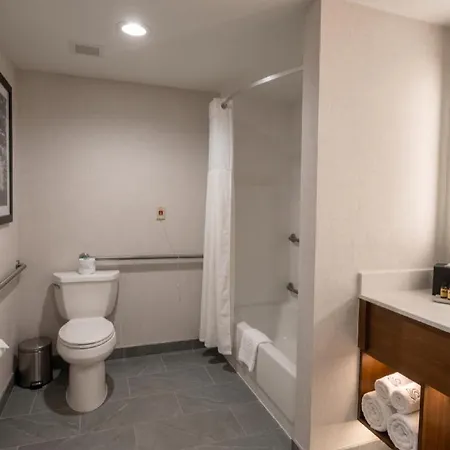 Roundhouse Suites-2