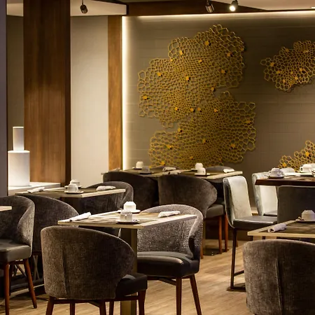 Holiday Inn Toronto Downtown Centre By Ihg-3