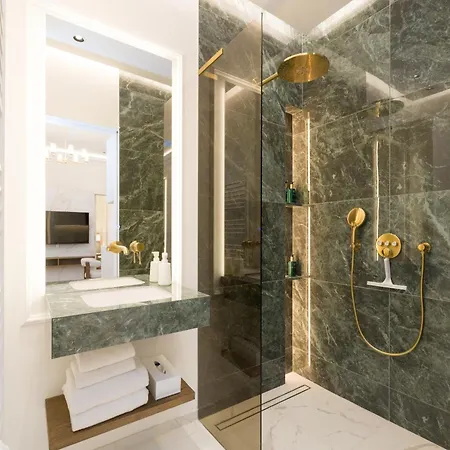 Rafael Kaiser - Signature Apartments City Centre-3