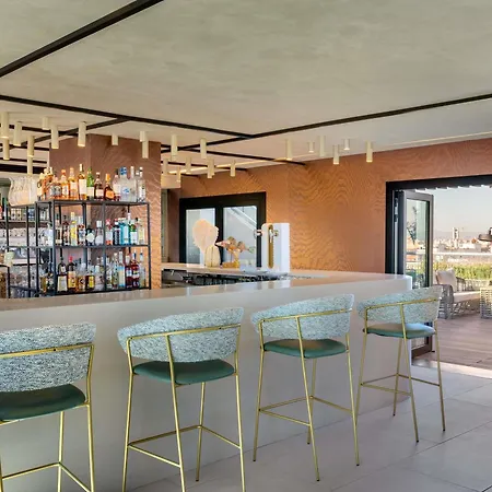 Novotel Valencia Lavant-3