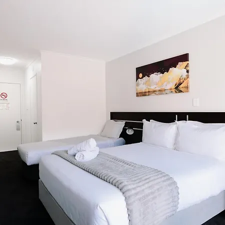 Riverside Hotel Southbank-2