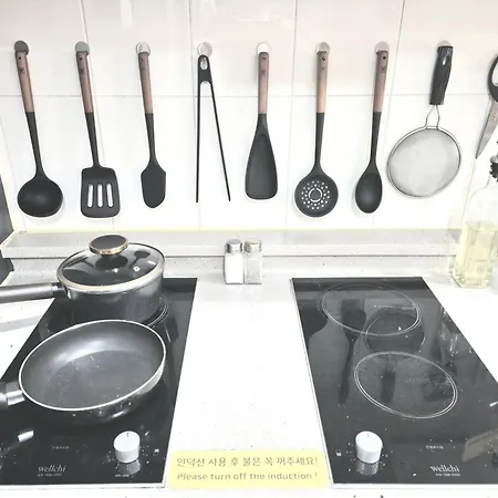 Hostel Tommy Jongno ---- Tax Return Authorized Shop-3