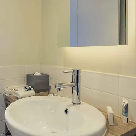 Mercure Melbourne Therry Street-3