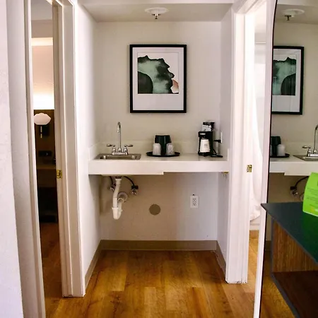 La Quinta Inn By Wyndham Austin Capitol / Downtown-2