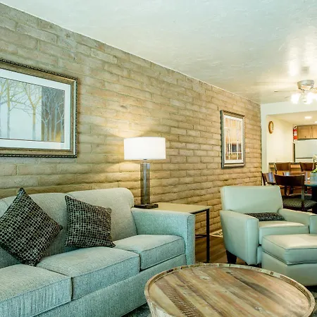 Sandstone Creek Club Condominiums-2