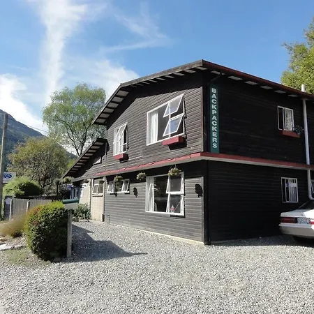 Alpine Lodge Queenstown-3