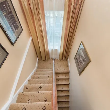 London Residence-2
