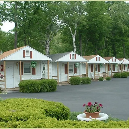 Seven Dwarfs Cabins - White Cabin-2