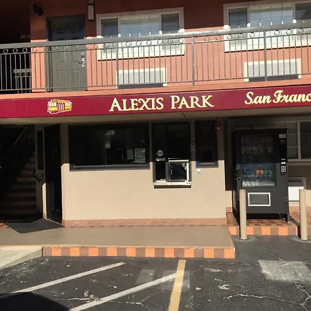 Alexis Park-2