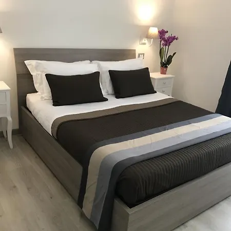 Angolo Di Roma Guest House-3