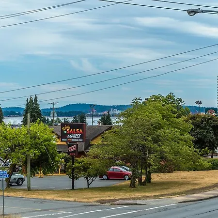 Castaway Motel-3
