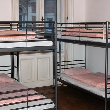 Black Dog Hostel-2