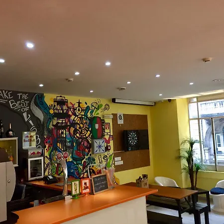 Golden Tram 242 Suites & Hostel-2