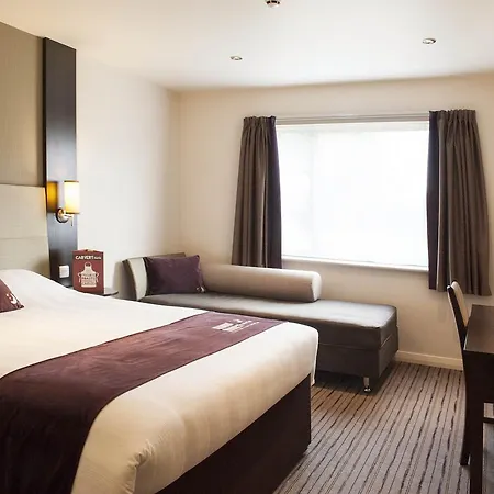 Premier Inn London Holborn-3