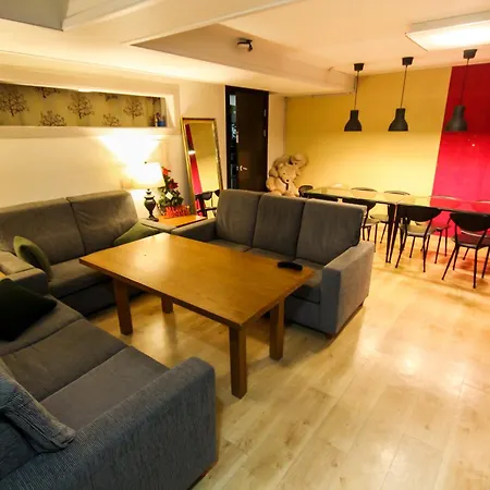 Zaza Backpackers Hostel-2