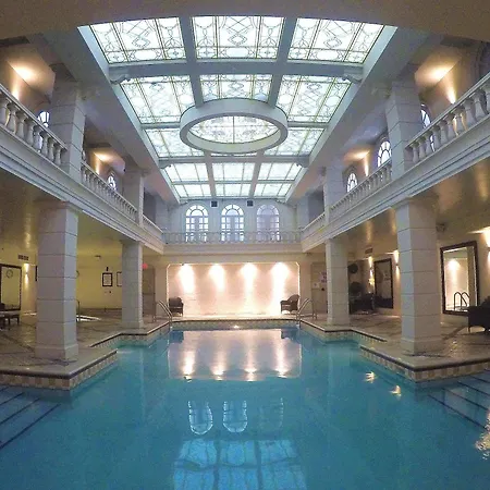 Grand Hotel & Suites-2