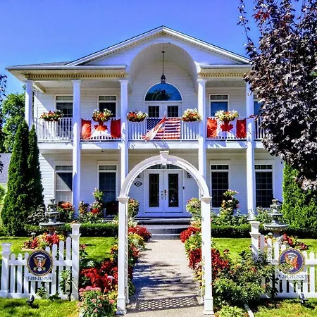 The White House Boutique Residence-3