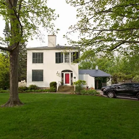 Historic Lyons House-3