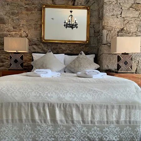 Royal Mile Suites By The Castle-3
