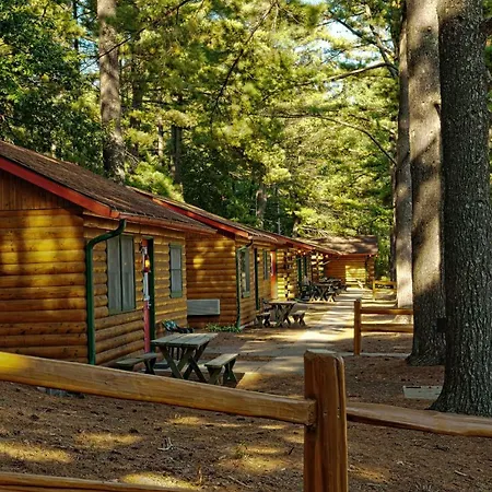 Log Cabins At Meadowbrook Resort-2