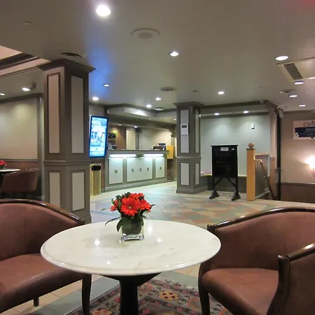 Days Inn By Wyndham Vancouver Downtown-3