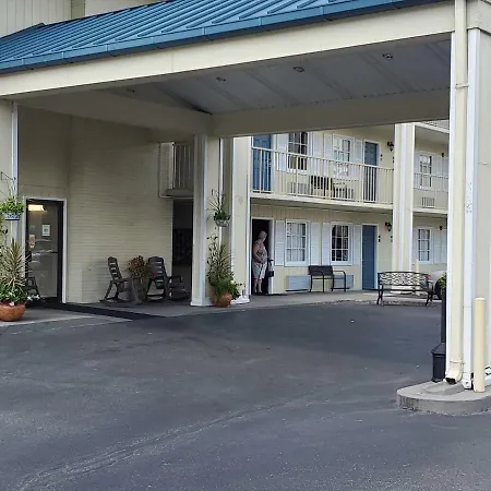 Colonial House Motel-2
