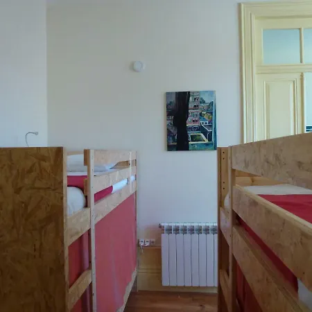 Canvas Atelier Hostel-2
