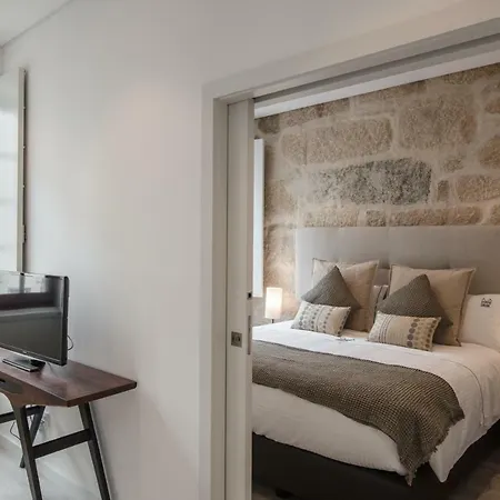 Porto Deluxe Suites-3