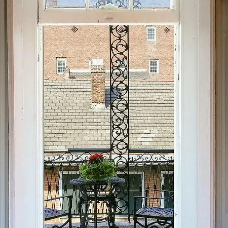 French Quarter Mansion-3