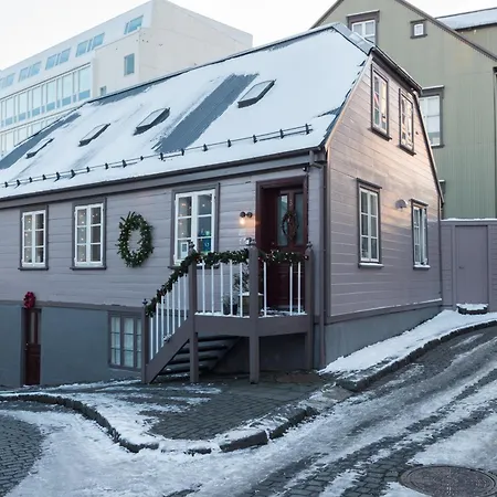 Reykjavik Treasure B&B-2