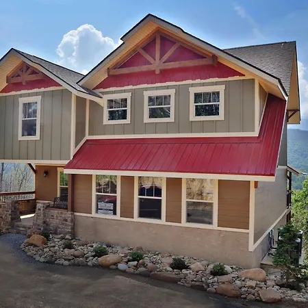 Above It All Cabin With Luxury Amenities And Game Room-3