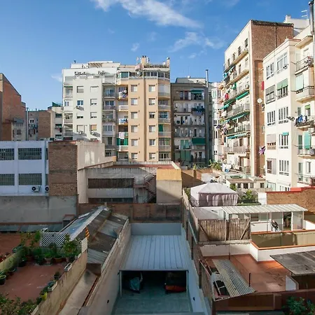 Bbarcelona Gaudi Flats-3
