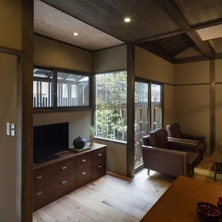 Gion Minami Banka Machiya House-2
