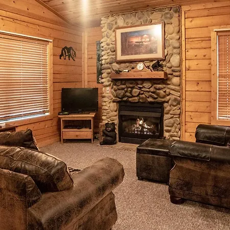 Cabins At Grand Mountain-2