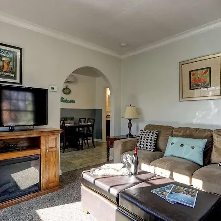Drake Cottage 311-2