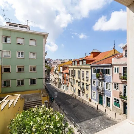 Industrial Lisbon Apartment (Adults Only)-3