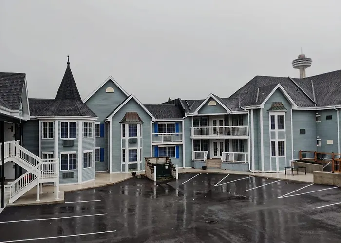 Falls Lodge & Suites Niagara Falls