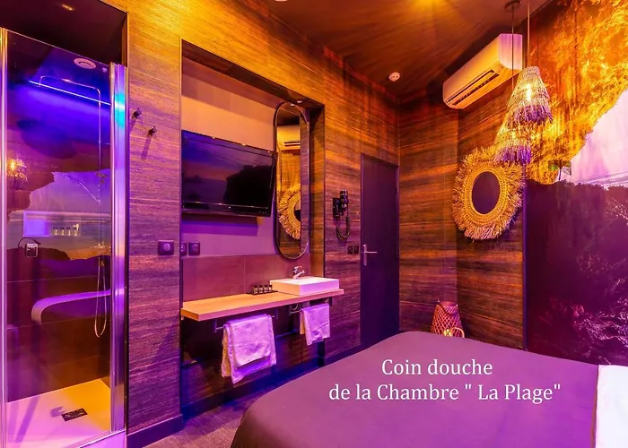 Love Hotel Avec Nuit Insolite Au Dandy Et Jacuzzi Privatise (Adults Only) Paris