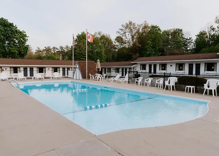 Blue Moon Motel Lake George