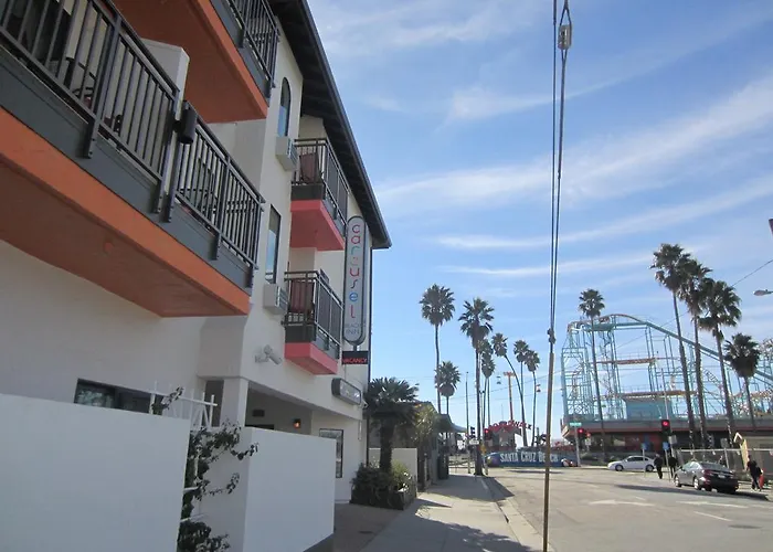 Carousel Beach Inn Santa Cruz