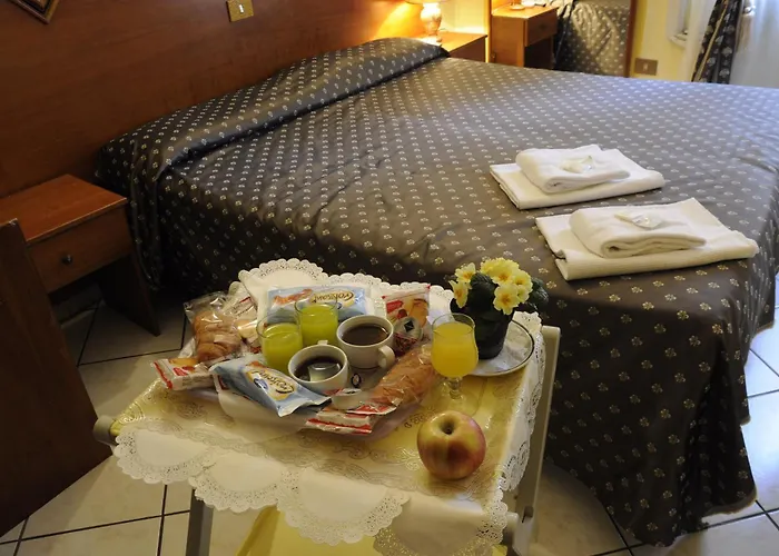 Hotel Farini Rome