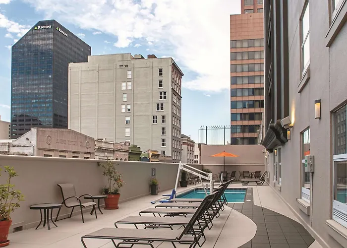 La Quinta Inn & Suites By Wyndham New Orleans Downtown