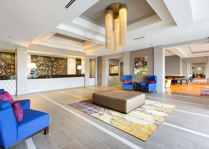 Doubletree By Hilton Historic Savannah