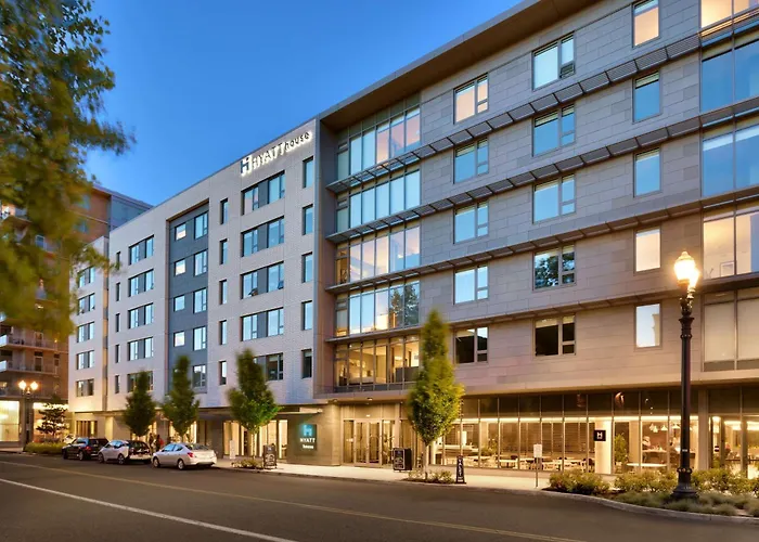 Hyatt House Portland / Downtown Hotel