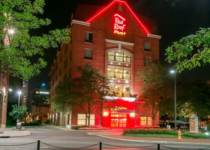 Red Roof Inn Plus+ Columbus Downtown - Convention Center