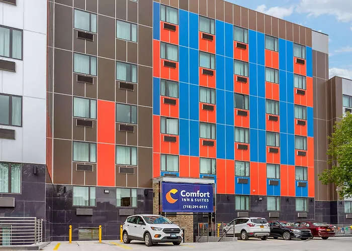 Comfort Inn & Suites Near Jfk Air Train New York