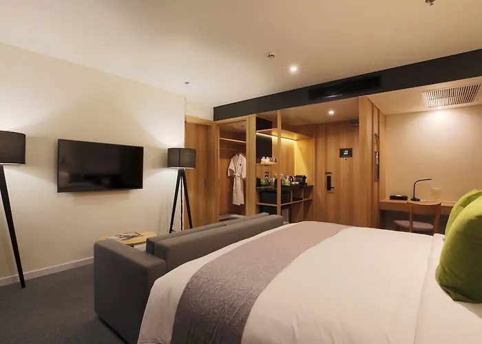 Zazz Urban Ho Chi Minh Hotel